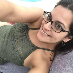 Meet your Posher, Noelia